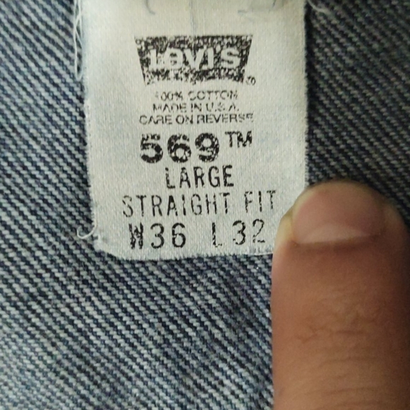 Vintage Men's Levi's 569 - Picture 3 of 9
